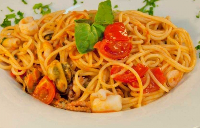 Spaghette cu fructe de mare